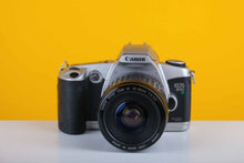 Load image into Gallery viewer, Canon EOS 500N 35mm Film Camera with Canon Zoom EF 35-80mm f4-5.6 Lens
