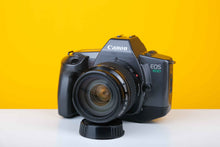 Load image into Gallery viewer, Canon EOS 600 35mm Film Camera with Canon 35-105mm f4.5-5.6 EF Ultrasonic Zoom Lens
