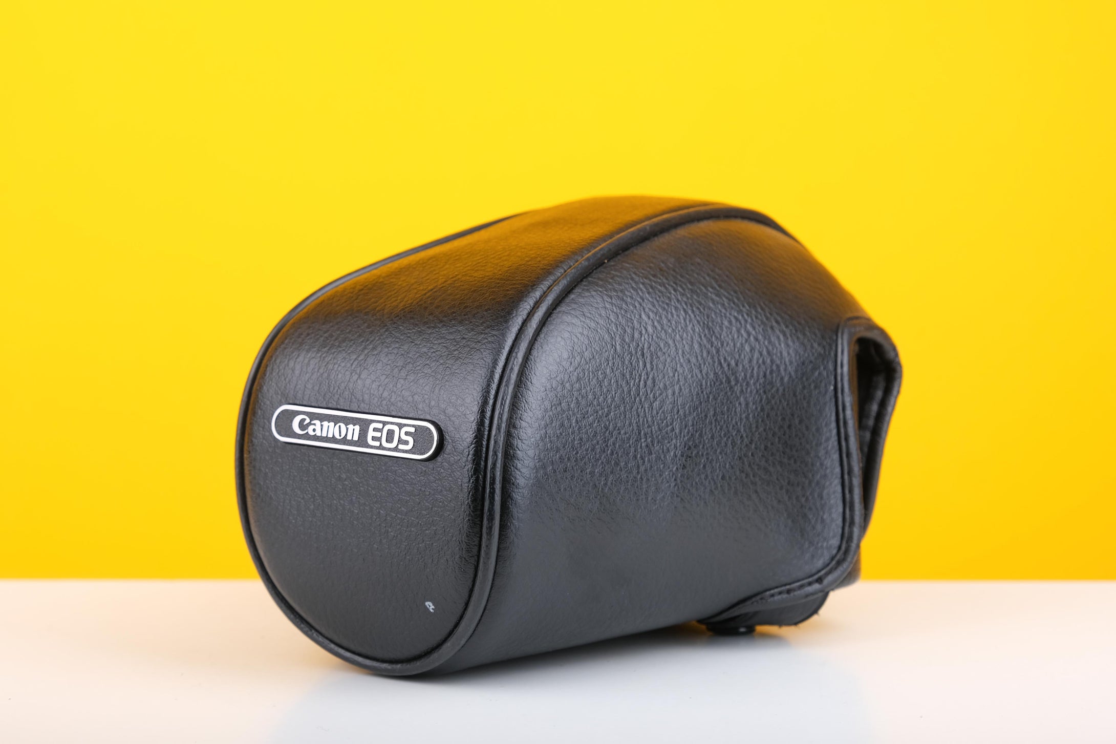 Canon EOS Camera Case EH8N LL