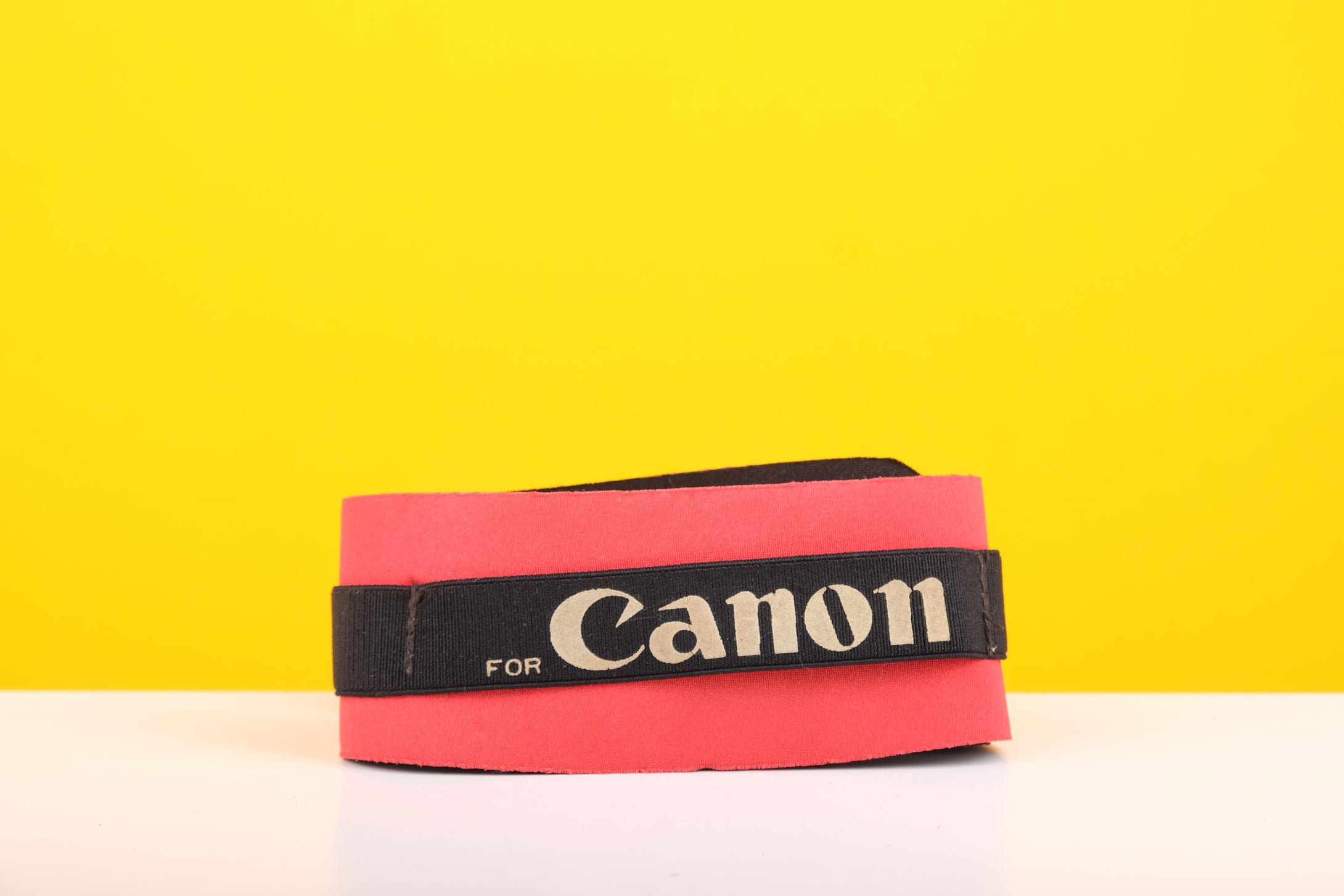 Canon Padded Camera Strap in Black and Red