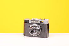 Load image into Gallery viewer, Cosmic 35 35mm Rangefinder Film Camera with Leather Case
