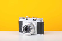 Load image into Gallery viewer, Franka Prontor-SVS 35mm Rangefinder Camera with ISCO-Gottingen Isconar 45mm f2.8 Lens
