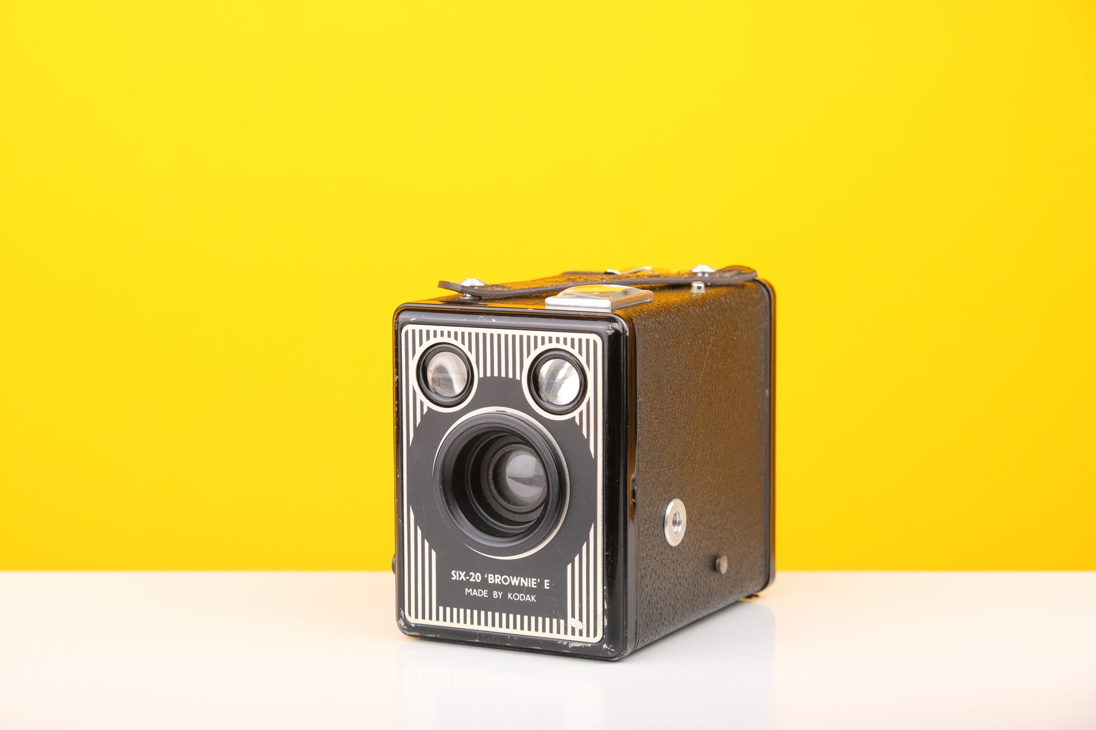 Kodak Six-20 Brownie E 620 Film Box Camera