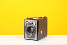 Load image into Gallery viewer, Kodak Six-20 Brownie E 620 Film Box Camera
