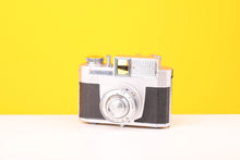 Load image into Gallery viewer, Bencini Koroll II 120 Medium Format Camera with Leather Case
