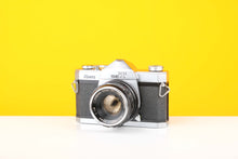 Load image into Gallery viewer, Kowa SeT 35mm SLR Film Camera
