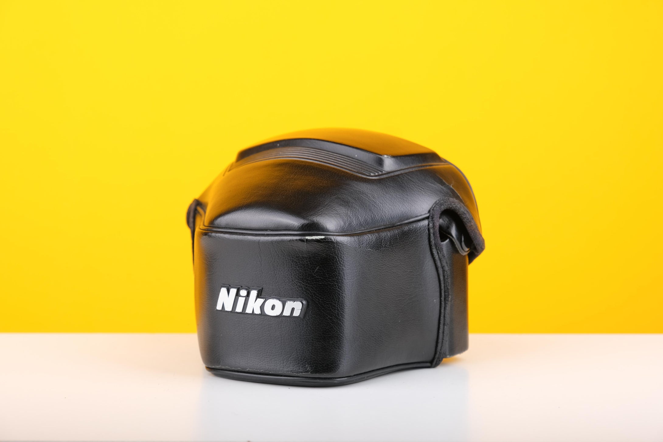 Nikon CF-32 Camera Case