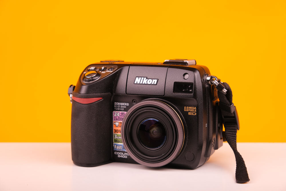 Nikon Coolpix 8400 Digital Camera CCD Sensor