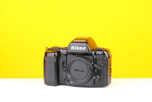 Load image into Gallery viewer, Nikon F90 35mm SLR Film Camera Body Boxed
