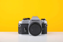 Load image into Gallery viewer, Nikon FG 35mm SLR Camera Body
