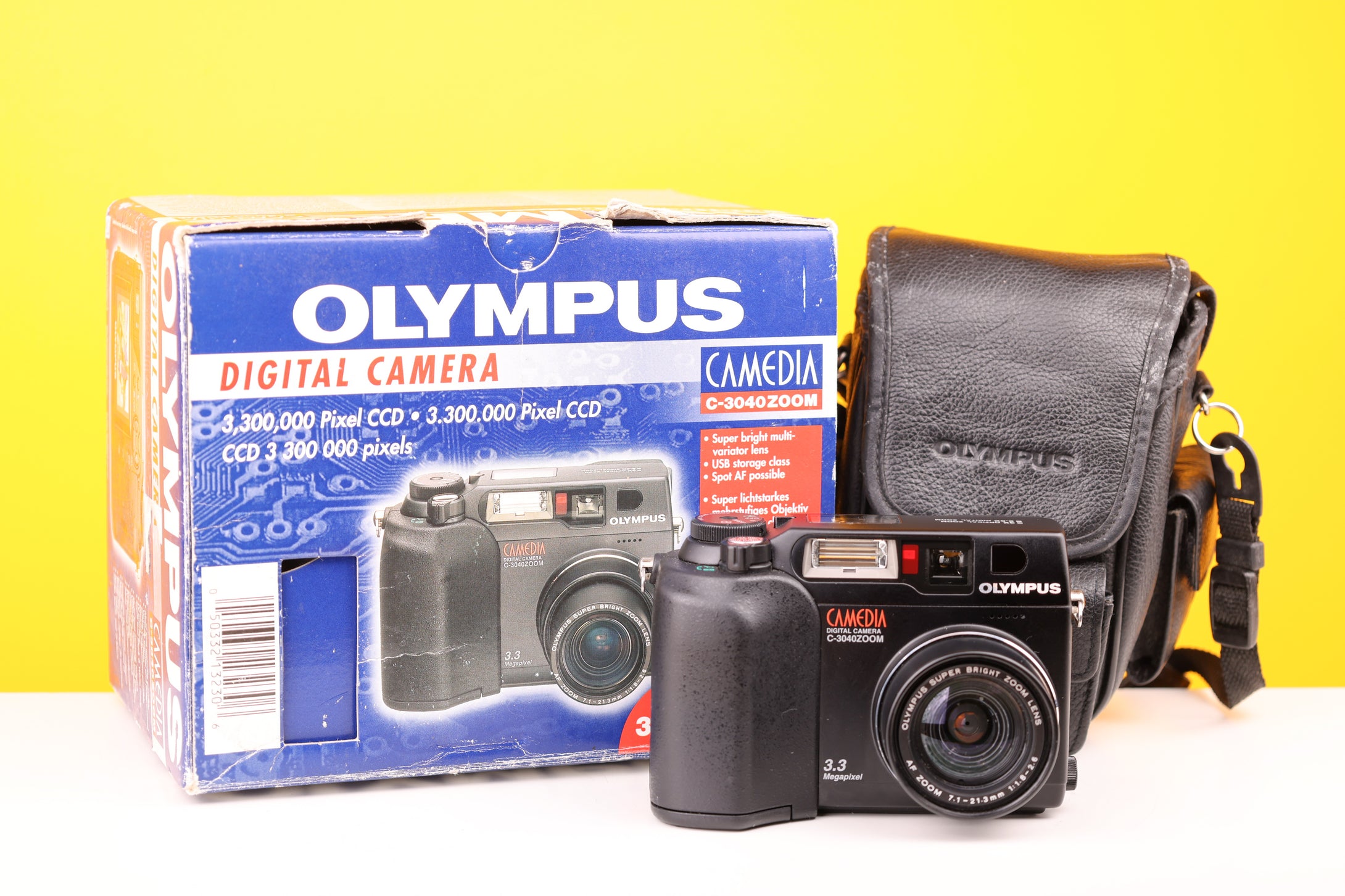 Olympus Camedia C-3040 Zoom Digital Camera Boxed