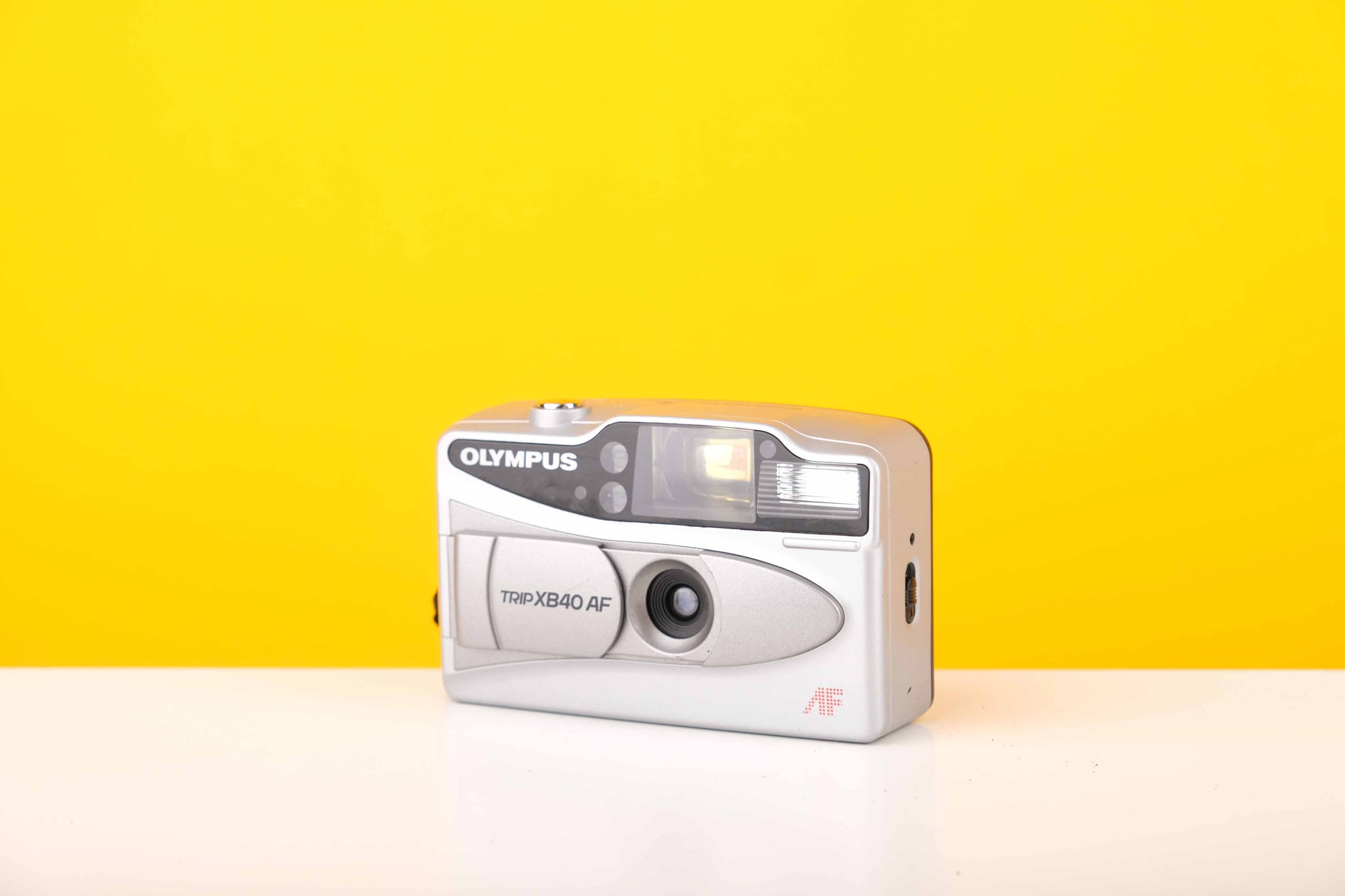 Olympus Trip XB40 af 35mm Point and Shoot Film Camera