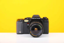 Load image into Gallery viewer, Pentax A3 35mm SLR Film Camera with Chinon 28-50mm f3.5-4.5 Zoom Lens
