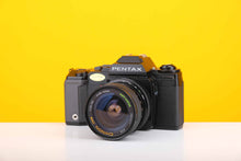 Load image into Gallery viewer, Pentax A3 35mm SLR Film Camera with Chinon 28-50mm f3.5-4.5 Zoom Lens
