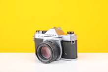 Load image into Gallery viewer, Pentax k1000 35mm SLR Film Camera with Pentax SMC 50mm f1.4 Lens
