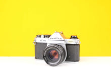 Load image into Gallery viewer, Pentax K1000 35mm SLR Film Camera with Pentax SMC 55mm f1.8 Lens
