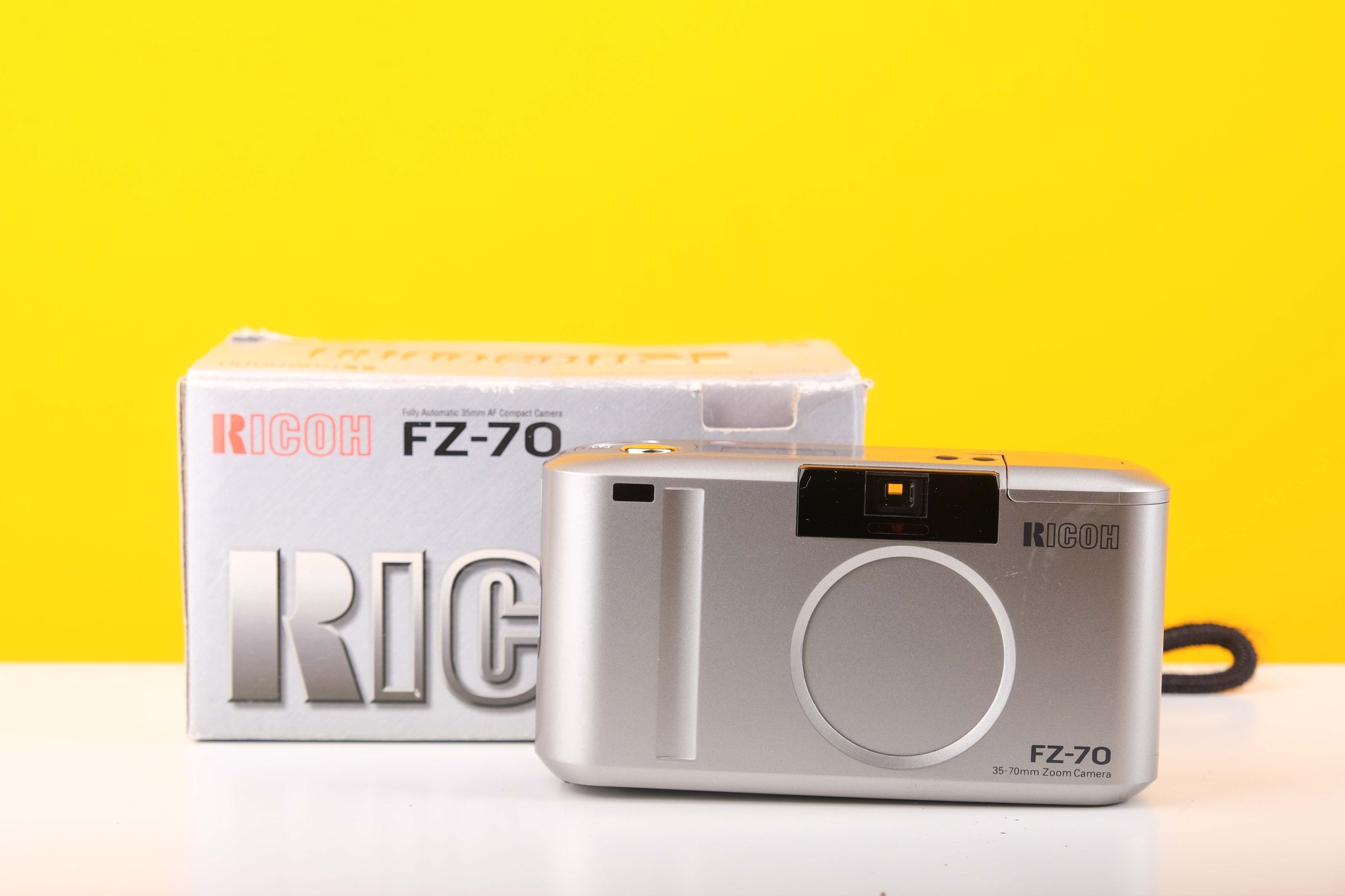 Ricoh FZ-70 35mm Point and Shoot Film Camera Boxed