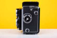 Load image into Gallery viewer, Rolleicord Va Model 2 120 Medium Format Film Camera
