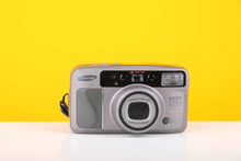 Load image into Gallery viewer, Samsung Slim Zoom 125S 35mm Point and Shoot Film Camera with Case
