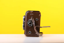 Load image into Gallery viewer, Yashica-Mat Medium Format Film Camera with Leather Case
