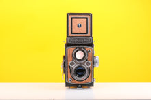 Load image into Gallery viewer, Yashica-Mat Medium Format Film Camera in Tan
