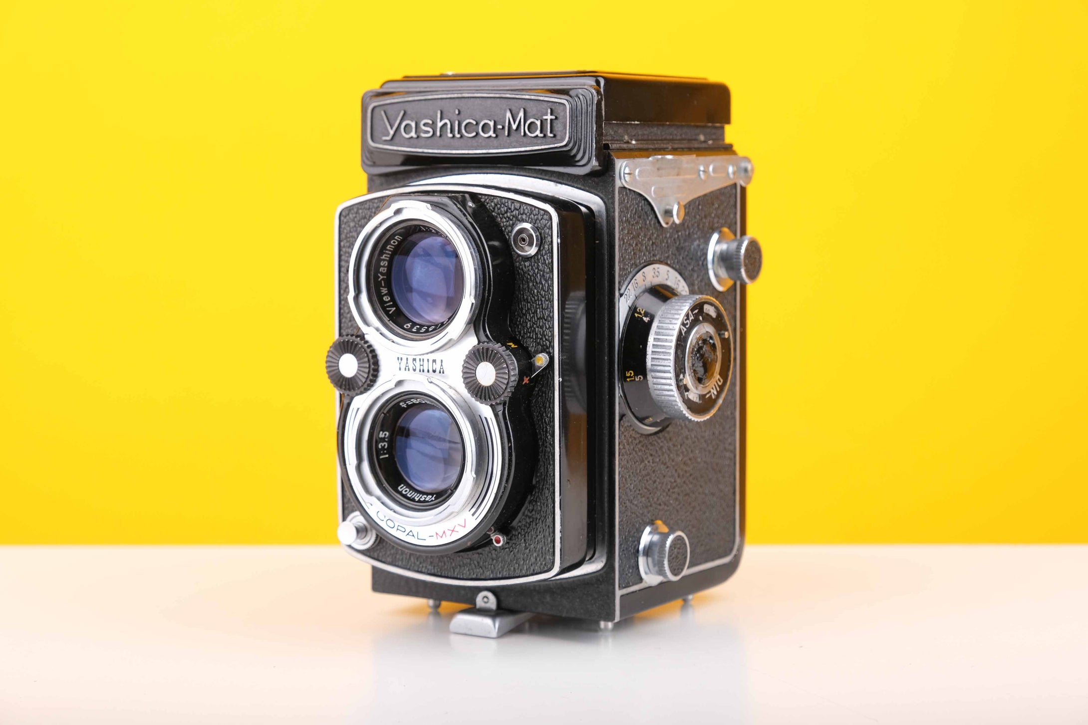 Yashica-Mat Medium Format 120 Film Camera