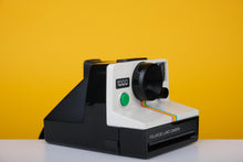 Load image into Gallery viewer, Polaroid 1000 Land Camera Instant Film Camera with Box
