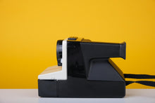 Load image into Gallery viewer, Polaroid 1000 Land Camera Instant Film Camera with Box
