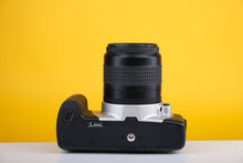 Load image into Gallery viewer, Canon EOS 300/Kiss III  35mm SLR Film Camera With Canon Zoom Lens 28-80mm f/4-5.6 Lens
