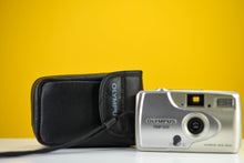 Load image into Gallery viewer, Olympus Trip 500 35mm Film Camera with Case
