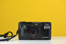 Load image into Gallery viewer, Olympus AF-10 Super Quartz Vintage 35mm Film Camera with Leather Case
